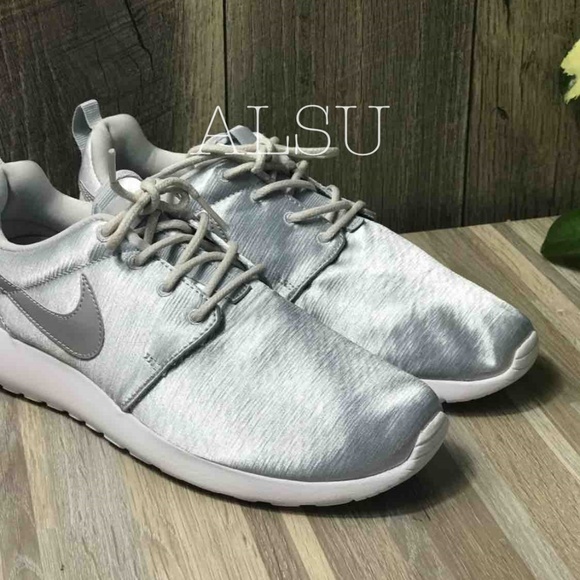 nike one platinum